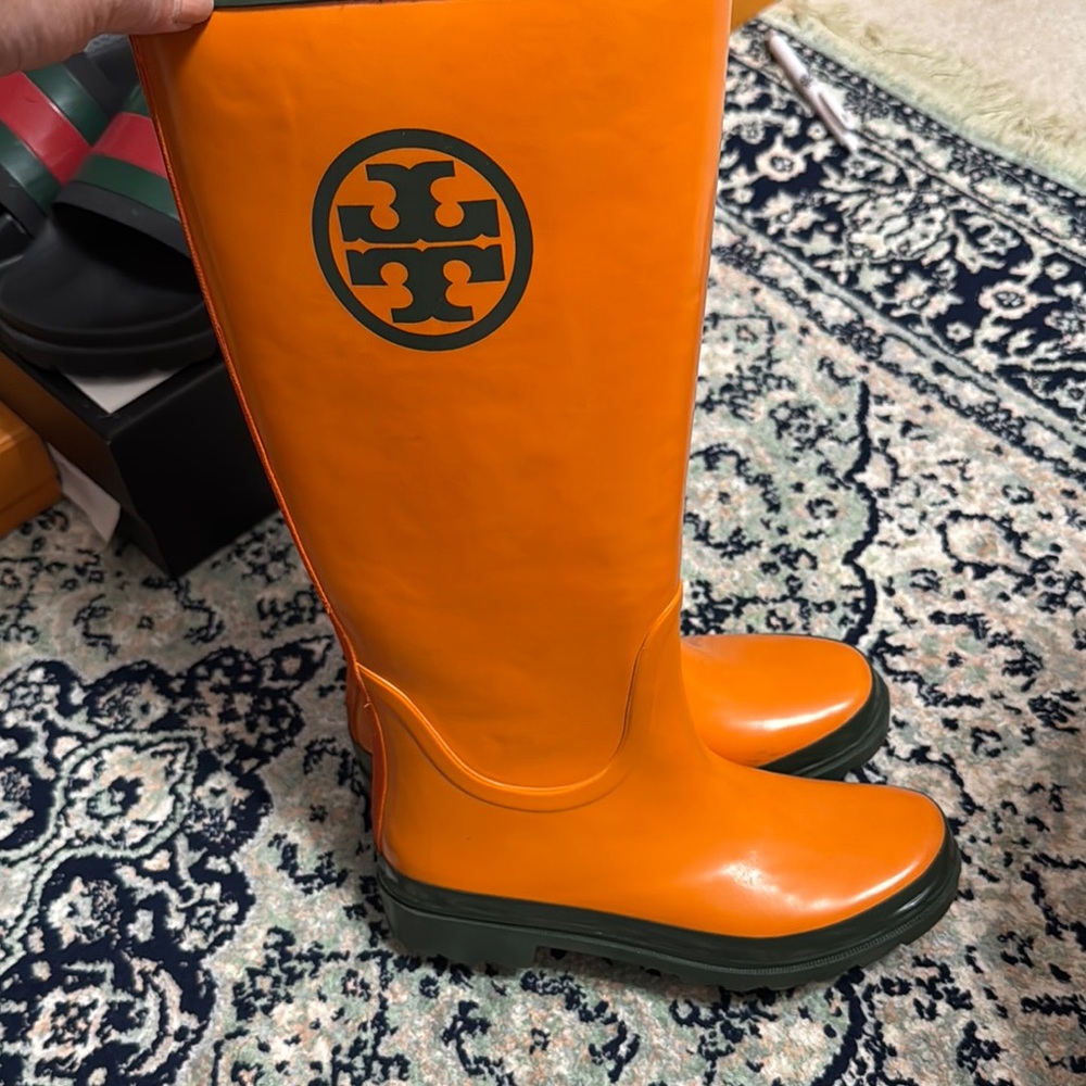 Tory Burch Orange Winter Rain Boots with Glossy Finish